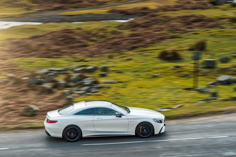  Mercedes-AMG S63 4Matic+ Coupe (C217) 2018 года  (UK) (фото 28 из 38)